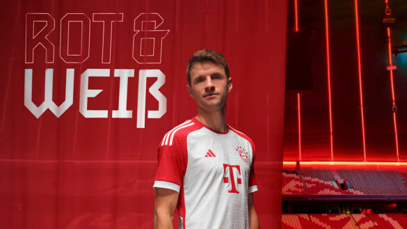 Camisa titular branca do Bayern de Munique 2023-2024 Adidas a