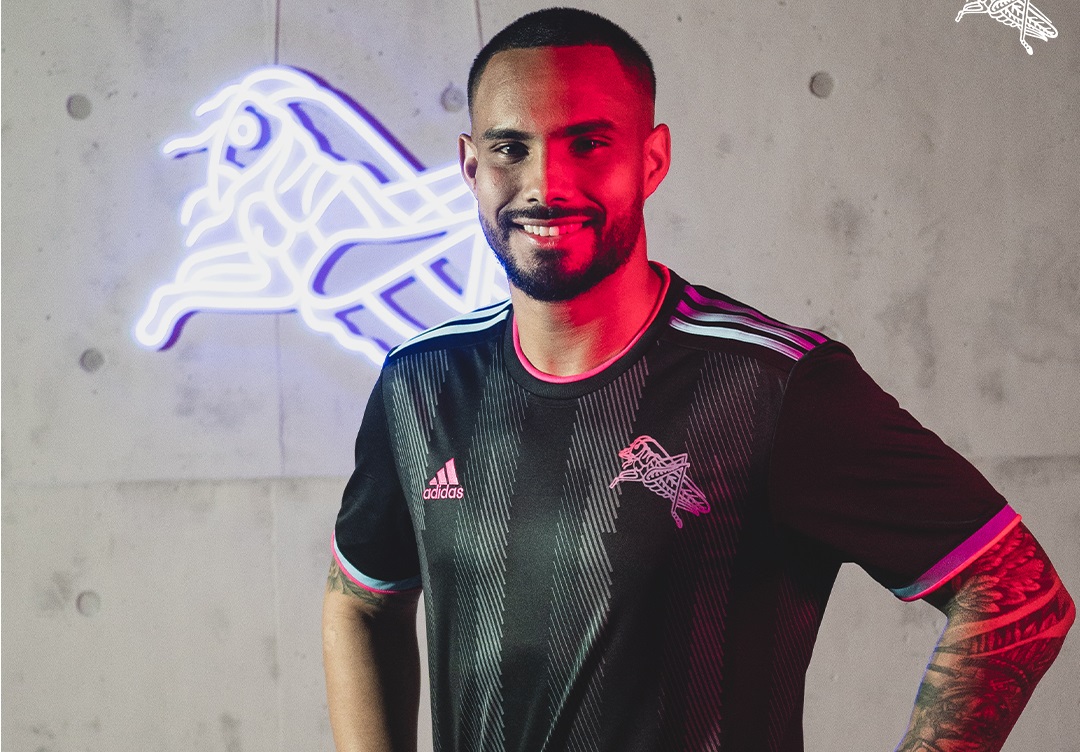 Grasshopper lança camisa especial para derby de Zurique