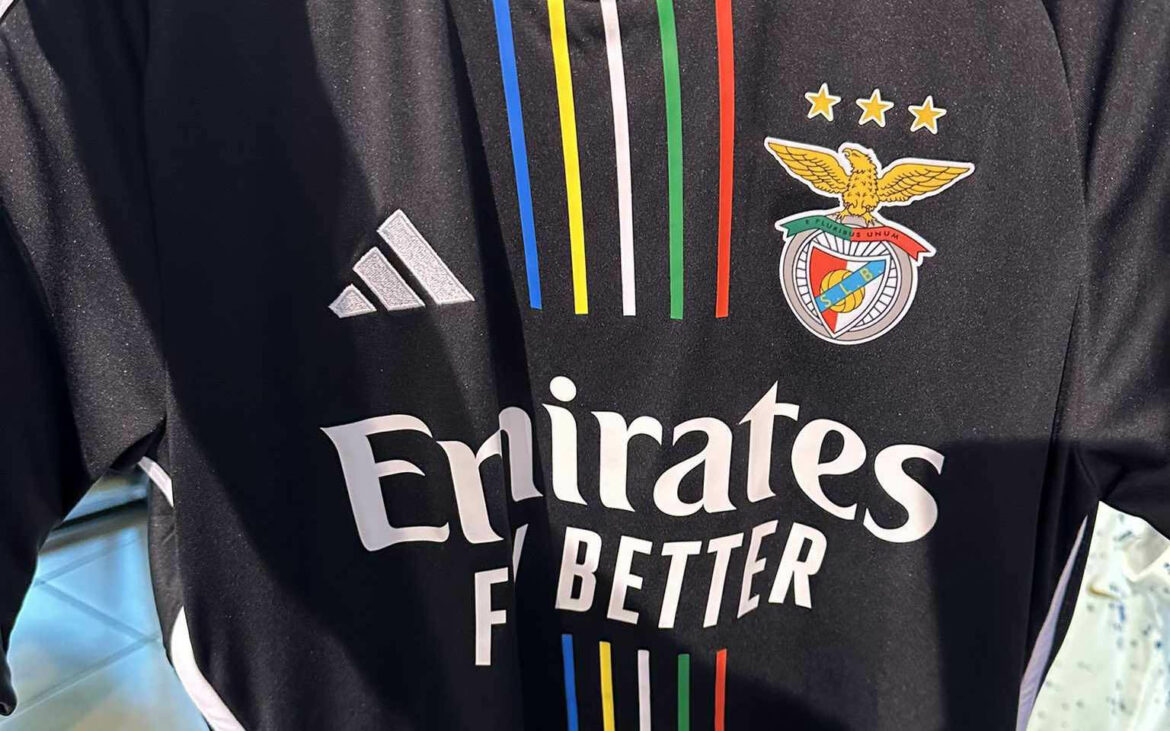 Camisa reserva do Benfica 2023-2024 Adidas a