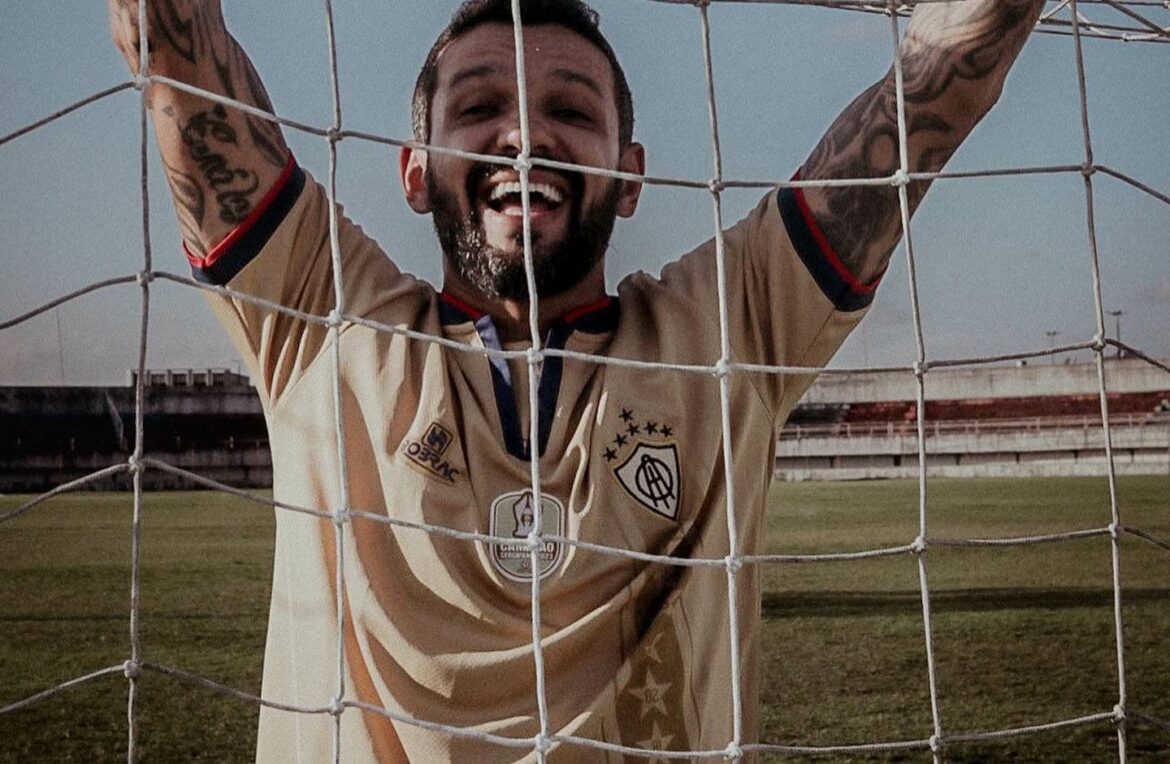 Itabaiana lança camisa comemorativa pelo 11º título sergipano