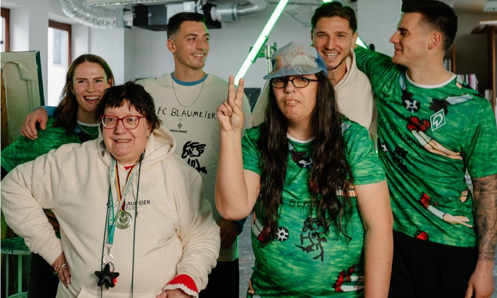 Werder Bremen lança camisa pré-jogo de 125 anos