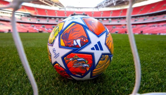 Bola da final da Champions League 2023-2024, em Londres, é lançada pela Adidas