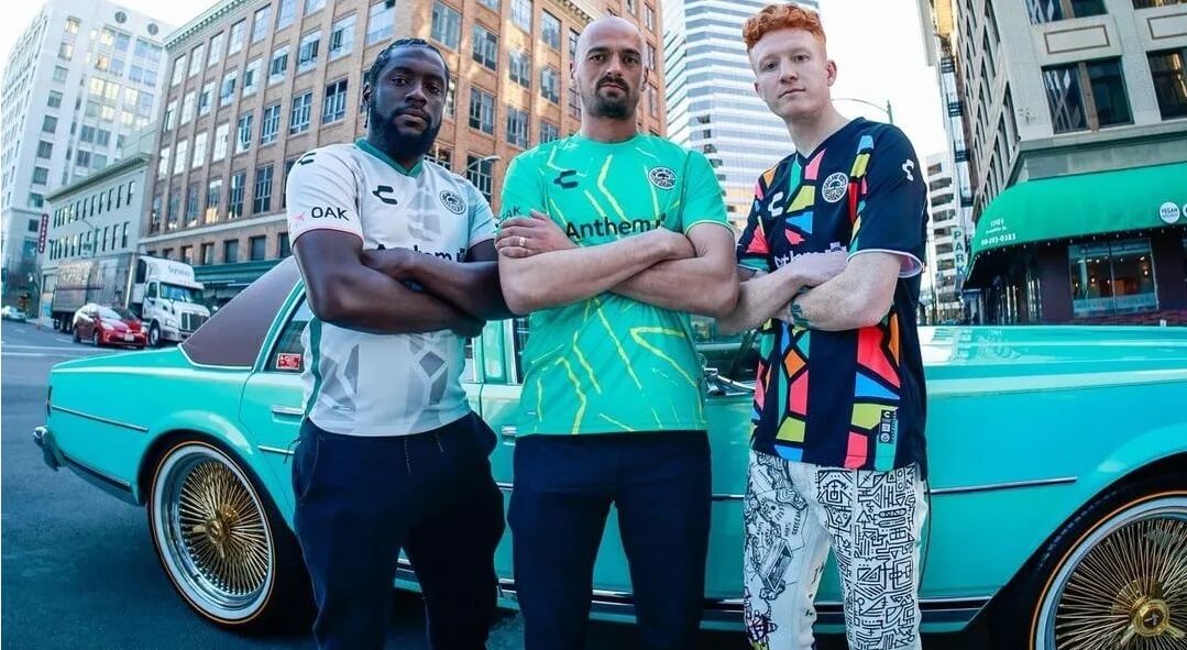 Oakland Roots lança novas camisas Mosaico