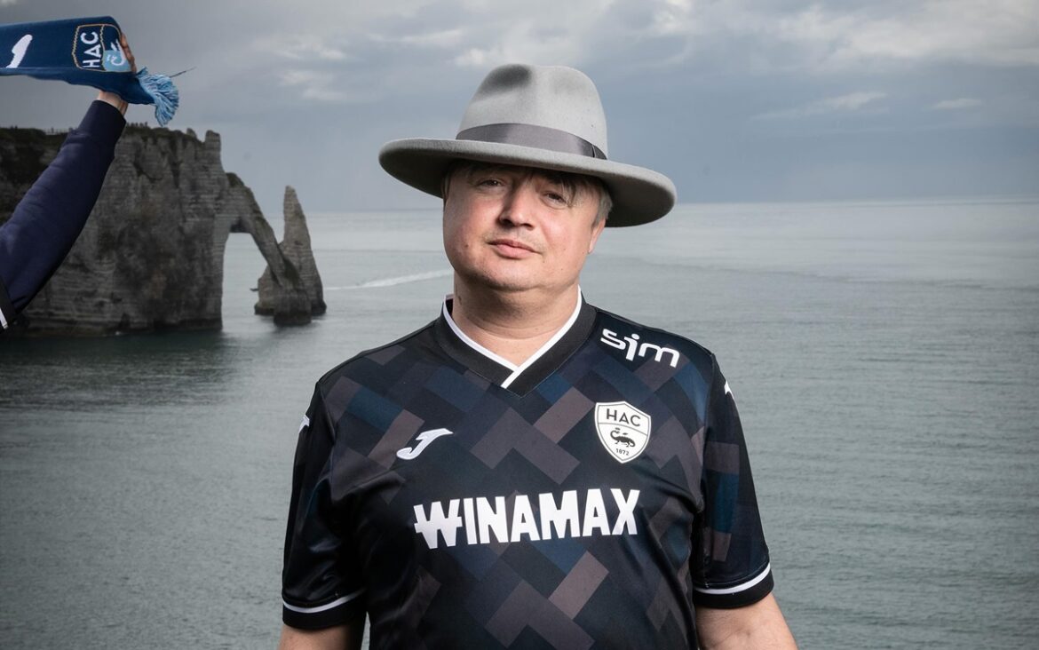 Terceira camisa do Havre AC 2023-2024 é lançada pela JOMA