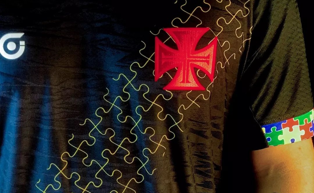 Tuna Luso lança camisa contra o racismo e em apoio às pessoas com TEA (3) Tuna Luso lança camisa contra o racismo e em apoio às pessoas com TEA