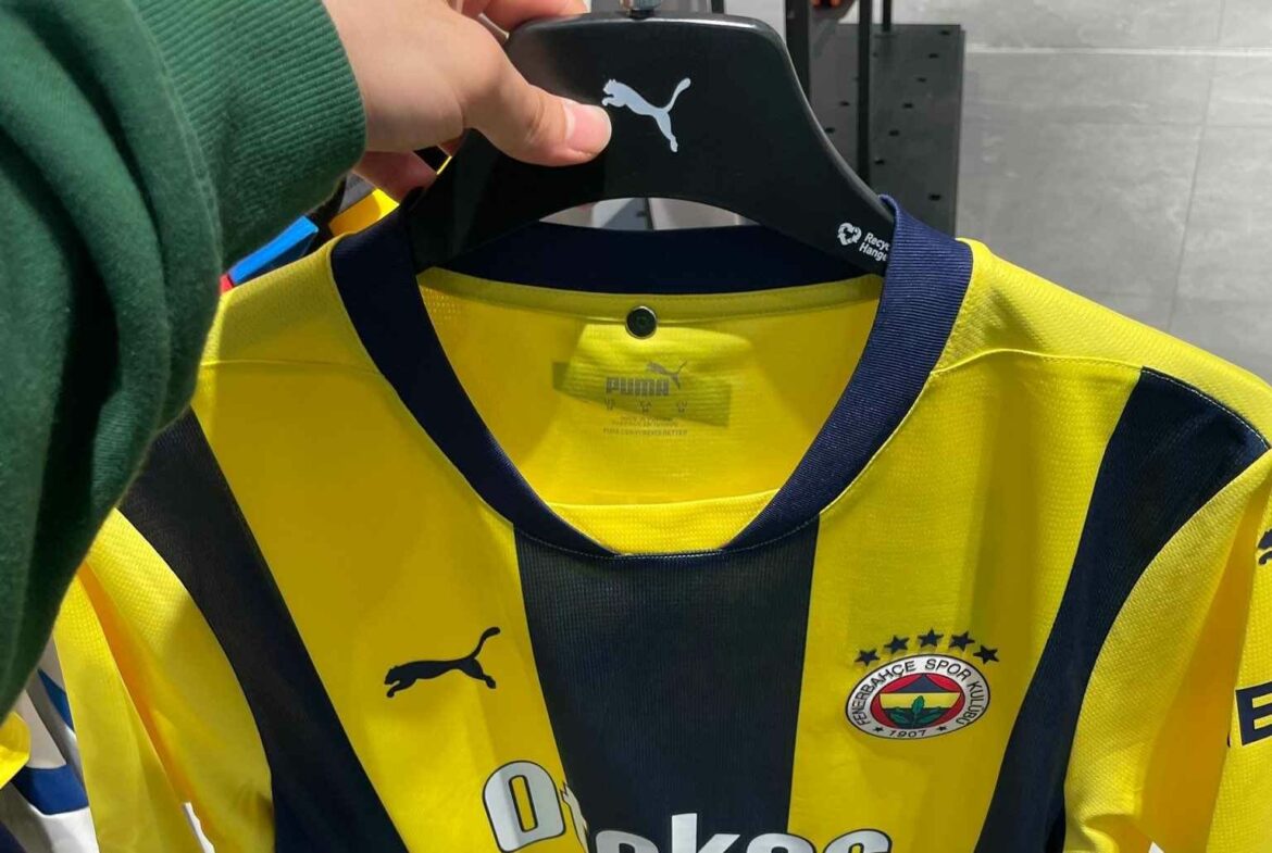 Camisa titular do Fenerbahce 2024-2025 vaza