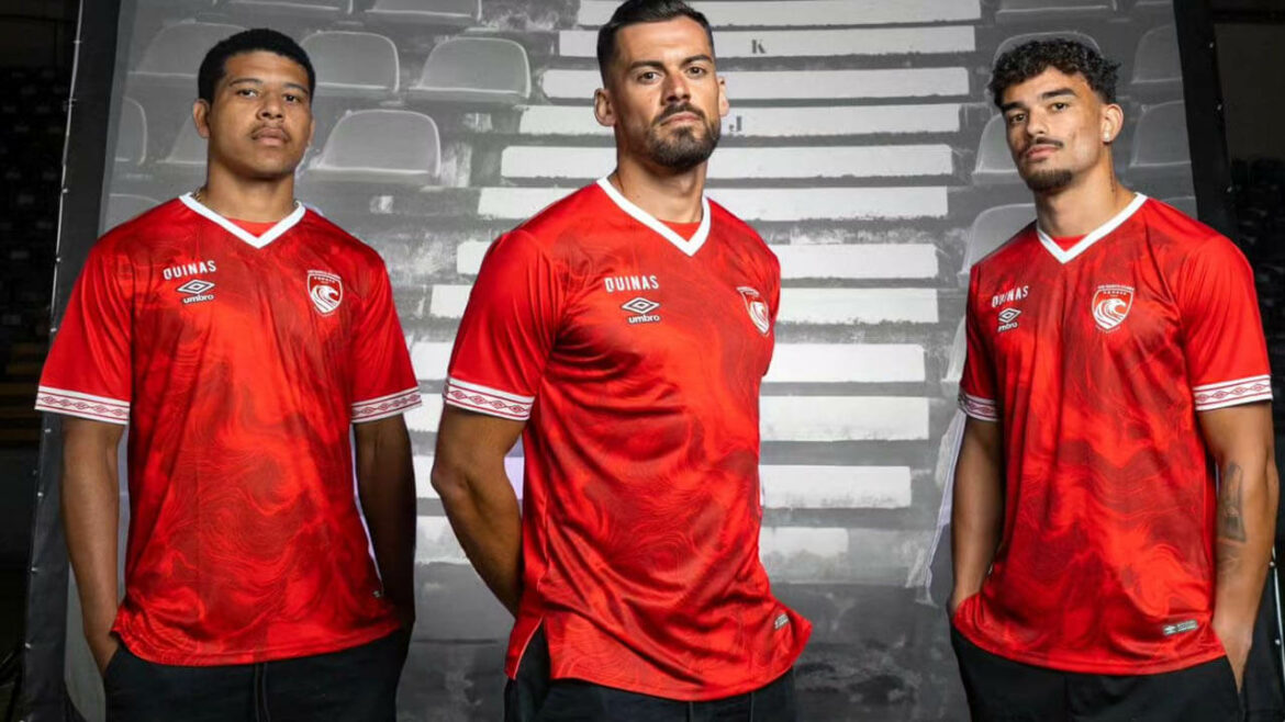 Camisa titular do CD Santa Clara 2024-2025 Umbro