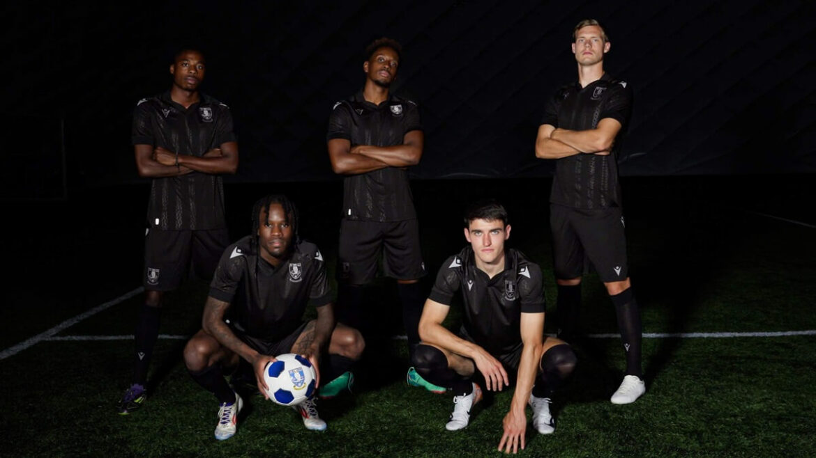 Terceira camisa do Sheffield Wednesday 2024-2025 é lançada pela Macron (1) Terceira camisa do Sheffield Wednesday 2024-2025 é lançada pela Macron