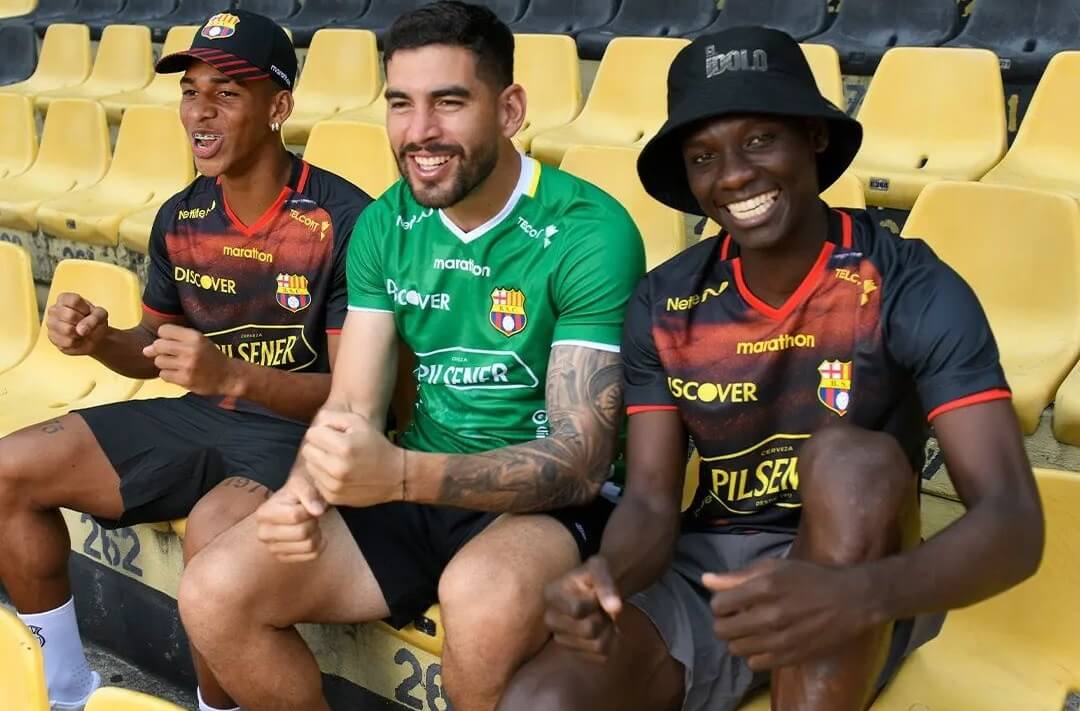 Camisa Octubrina do Barcelona SC 2024 é revelada pela Marathon