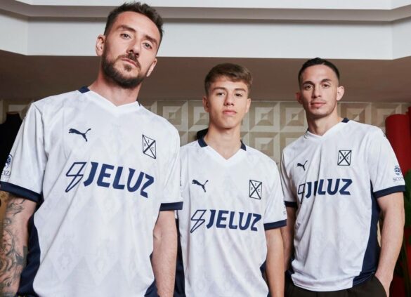 Camisa reserva do CA Independiente 2024-2025 é revelada pela PUMA