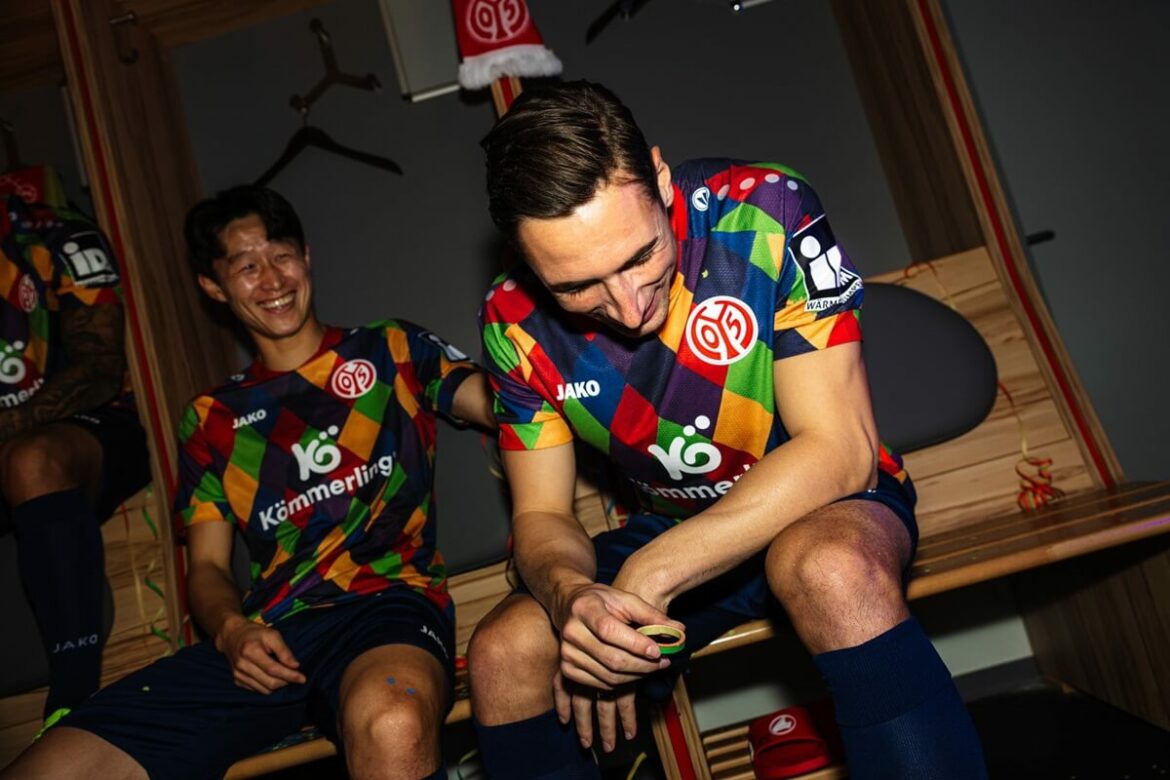 Camisa de Carnaval do Mainz 05 para 2025 é lançada pela JAKO (1) Camisa de Carnaval do Mainz 05 para 2025 é lançada pela JAKO