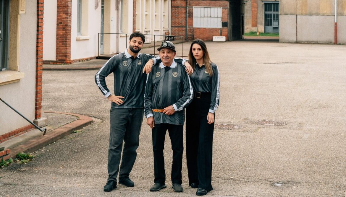 Camisa Santa Bárbara da Saint-Étienne 2024-2025 é lançada