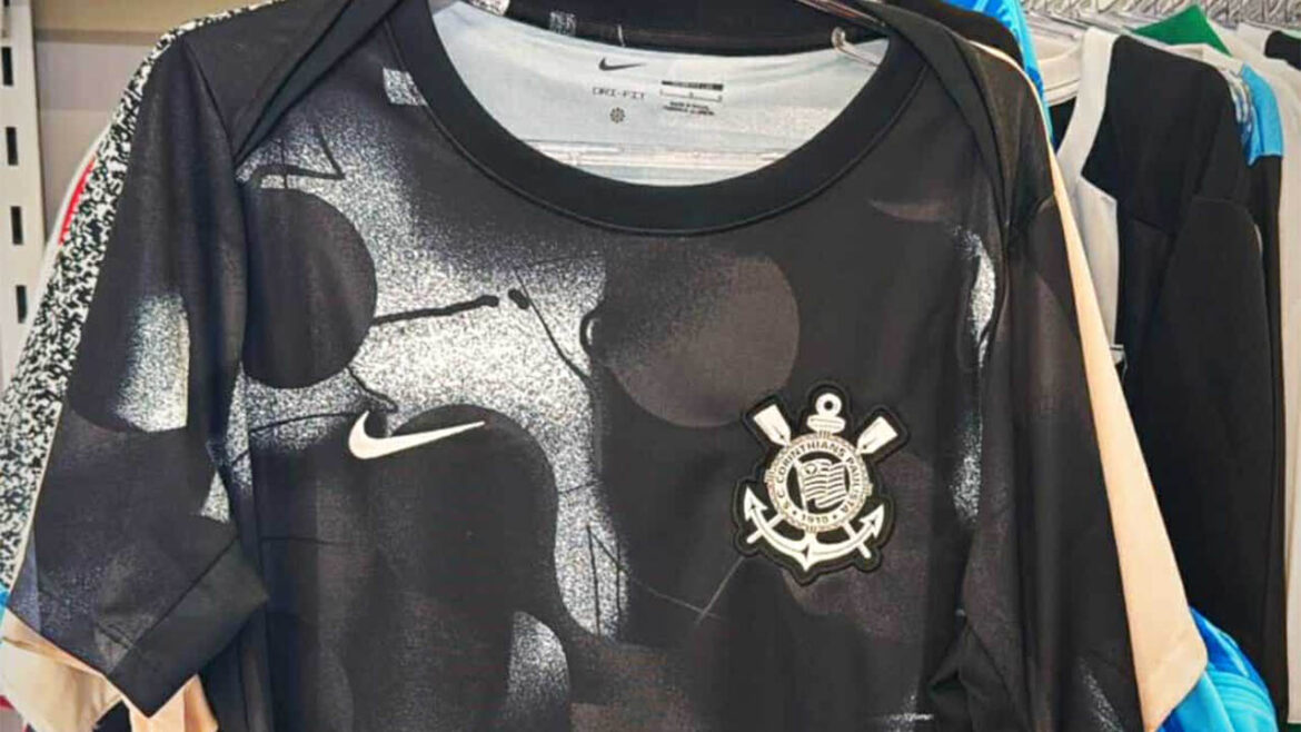 Camisa pré-jogo do Corinthians 2025 Nike
