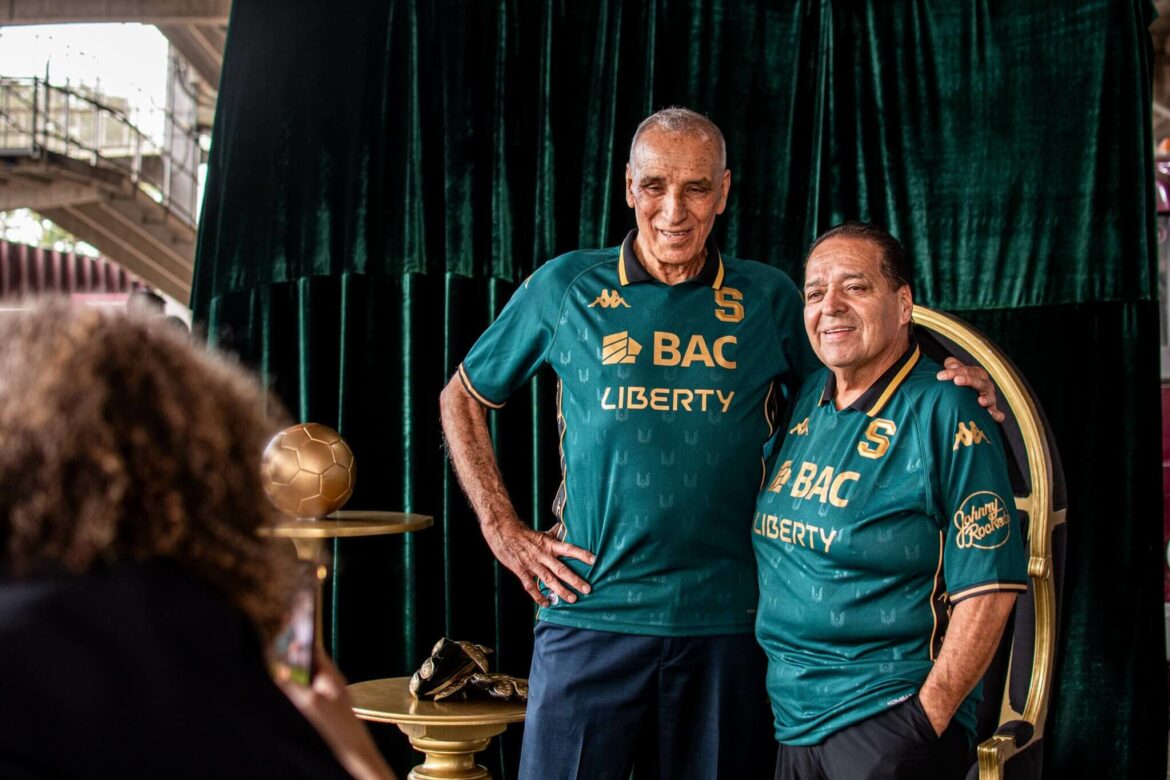 Terceira camisa do Saprissa 2025 Kappa