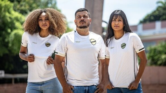 Vila Nova lança camisa para o Réveillon 2025