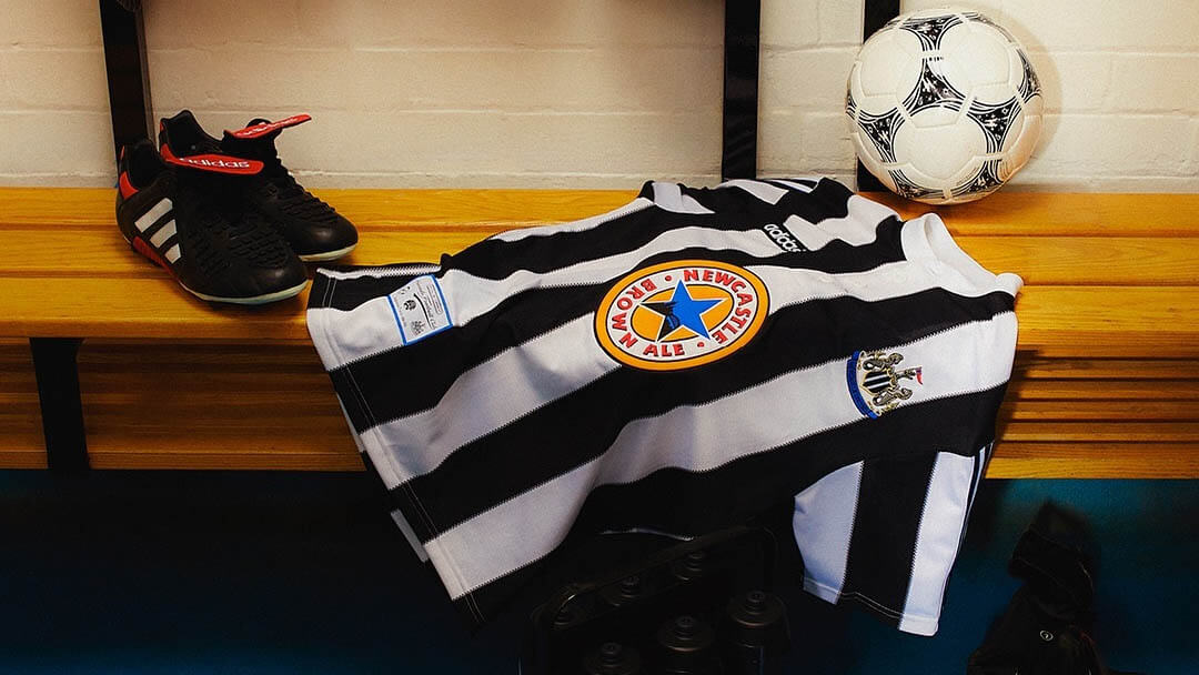 Camisa retrô do Newcastle United 1995-1997 Adidas