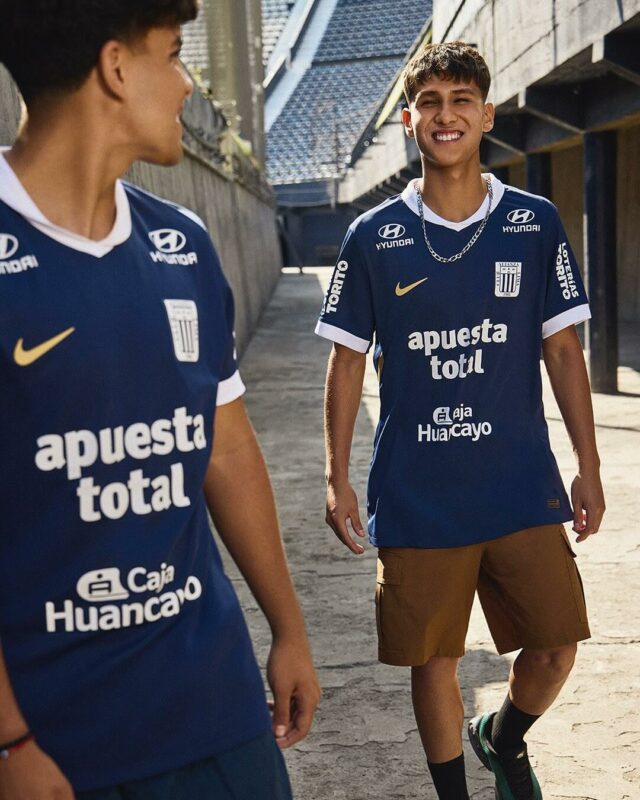 Camisa reserva do Alianza Lima 2025 é lançada pela Nike