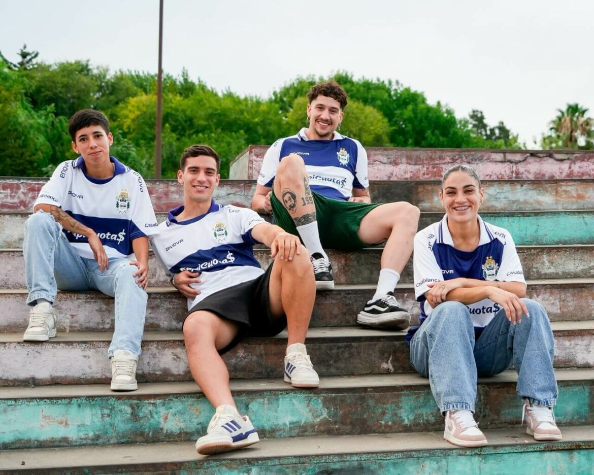 Camisas do Gimnasia La Plata 2025 Givova Home