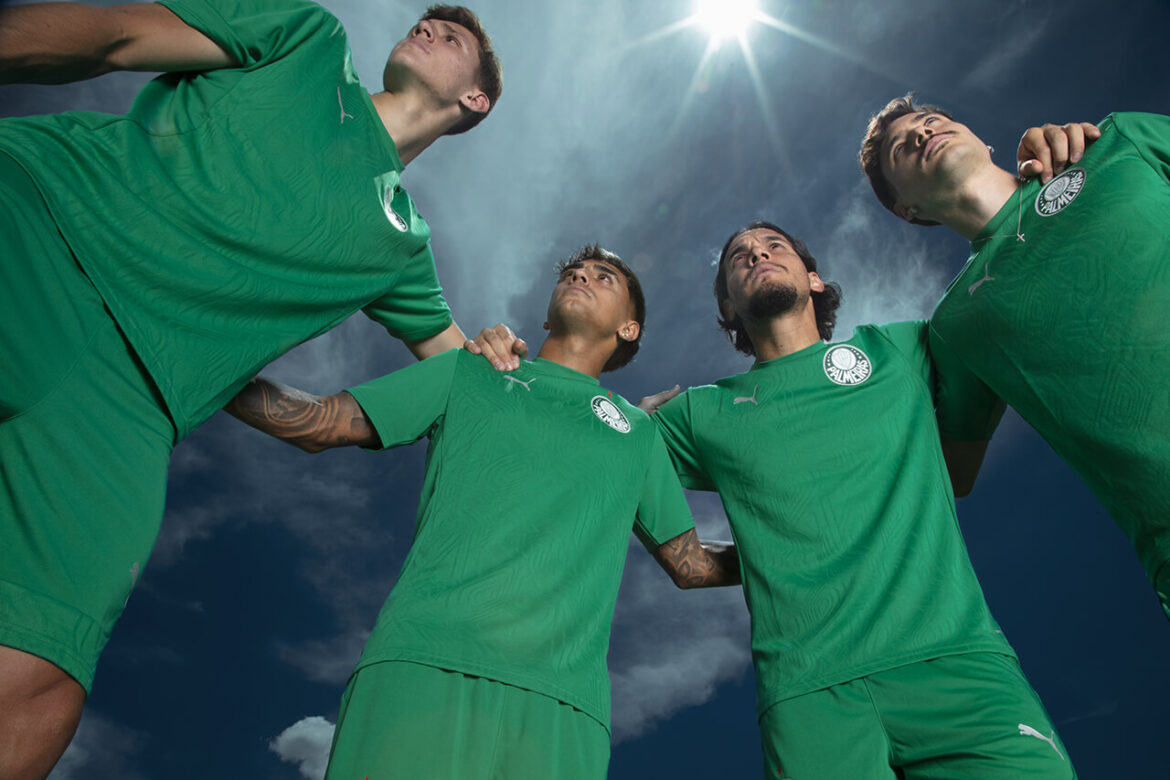 PUMA e Palmeiras lançam linha de treino e viagem para a temporada 2025