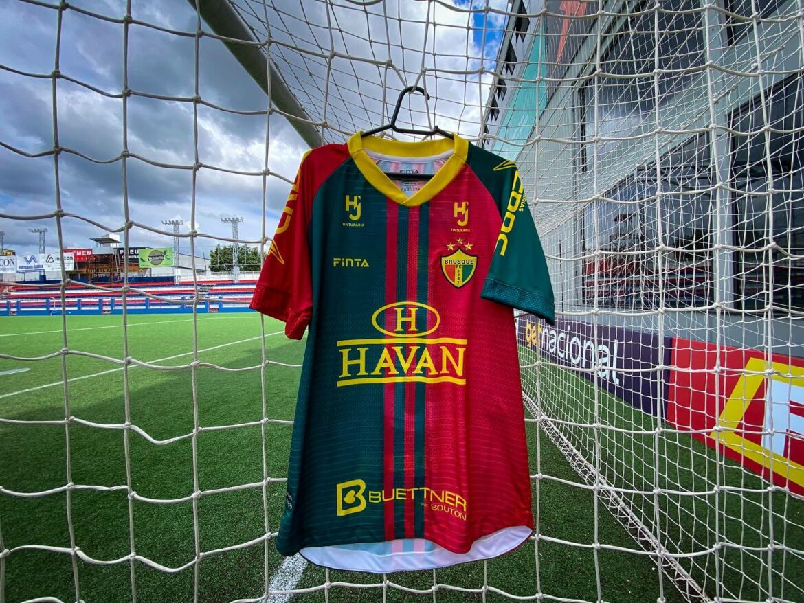 Terceira camisa do Brusque FC 2025 é revelada pela Finta (1) Terceira camisa do Brusque FC 2025 é revelada pela Finta