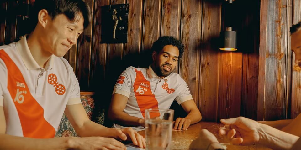 Camisa de 120 anos do Mainz 05 para 2025 é lançada pela JAKO