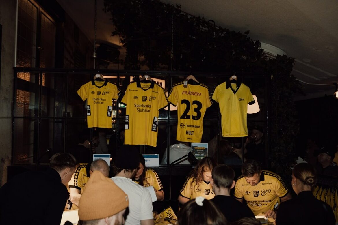 Camisa titular do Elfsborg 2025 é lançada pela Umbro