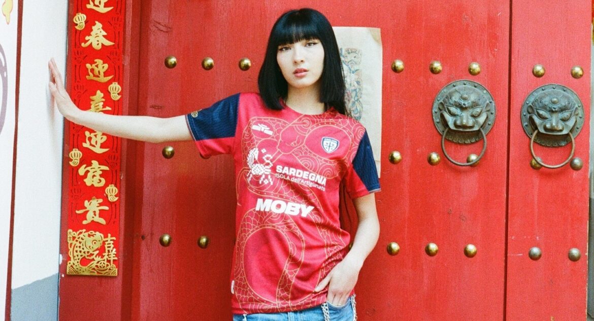 Cagliari lança camisa especial pelo Dia da Sardenha 2025