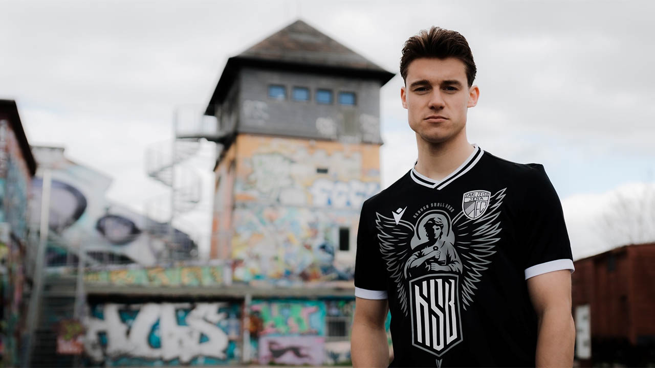 FC Carl Zeiss Jena lança camisa em collab com banda de metal