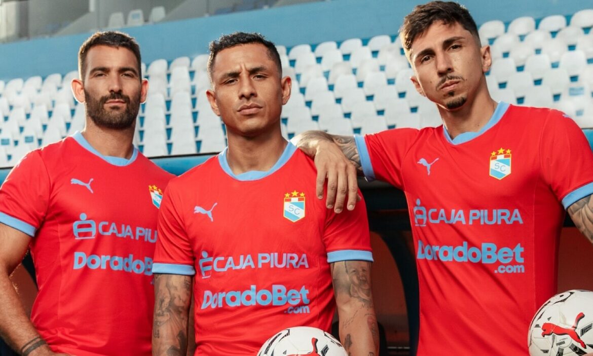 Terceira camisa do Sporting Cristal 2025 é revelada pela PUMA