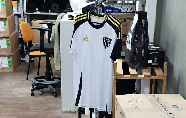 Camisa reserva do Atlético Mineiro 2025-2026 adidas
