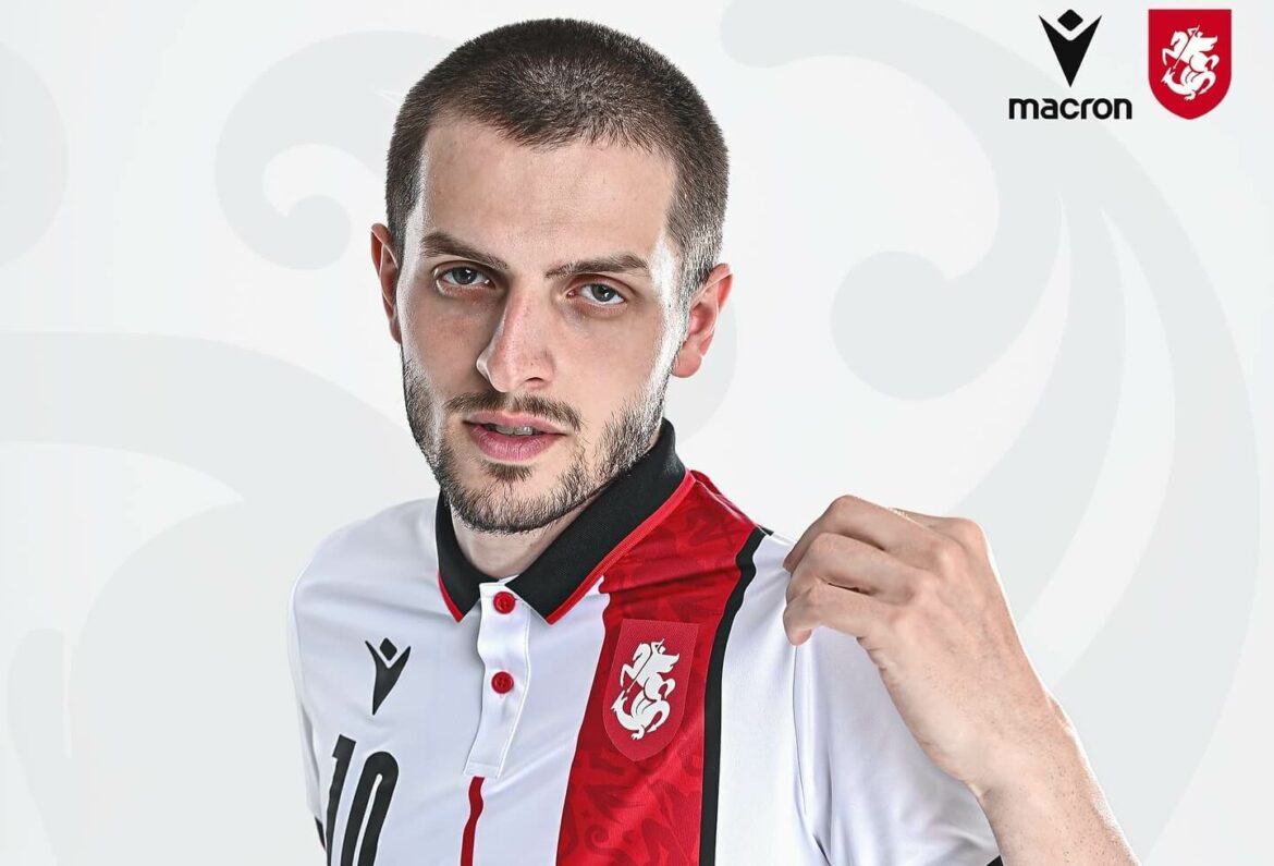 Macron lança camisa titular da Geórgia 2025-2026 (1) Macron lança camisa titular da Geórgia 2025-2026