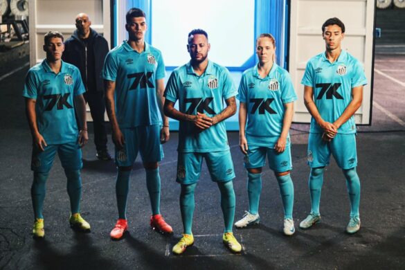 Terceira camisa azul do Santos FC 2025-2026 é lançada pela Umbro