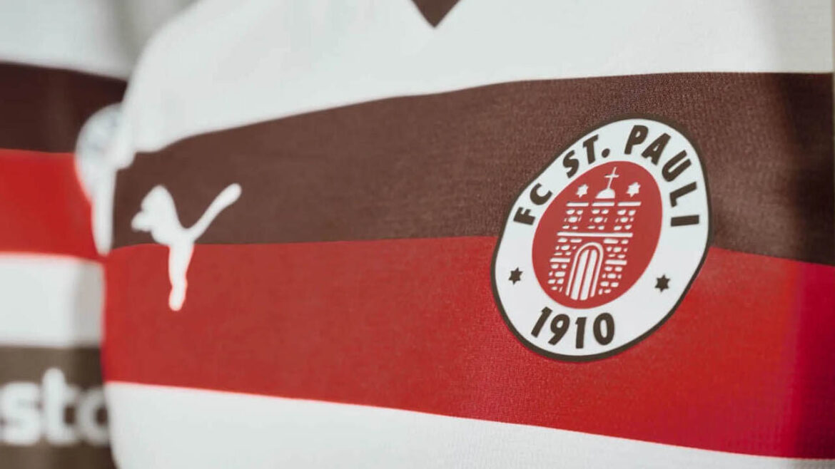 Camisa reserva do St. Pauli 2025-2026 PUMA