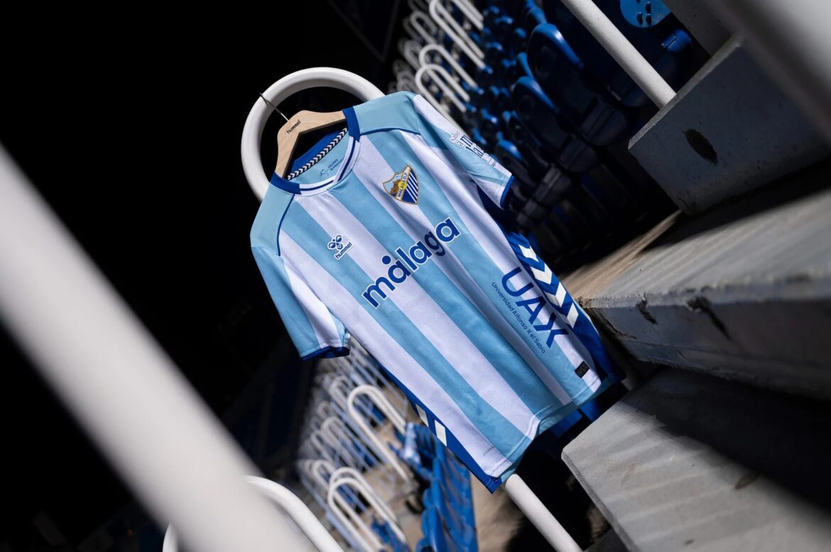 Camisa titular do Málaga CF 2025-2026 Hummel