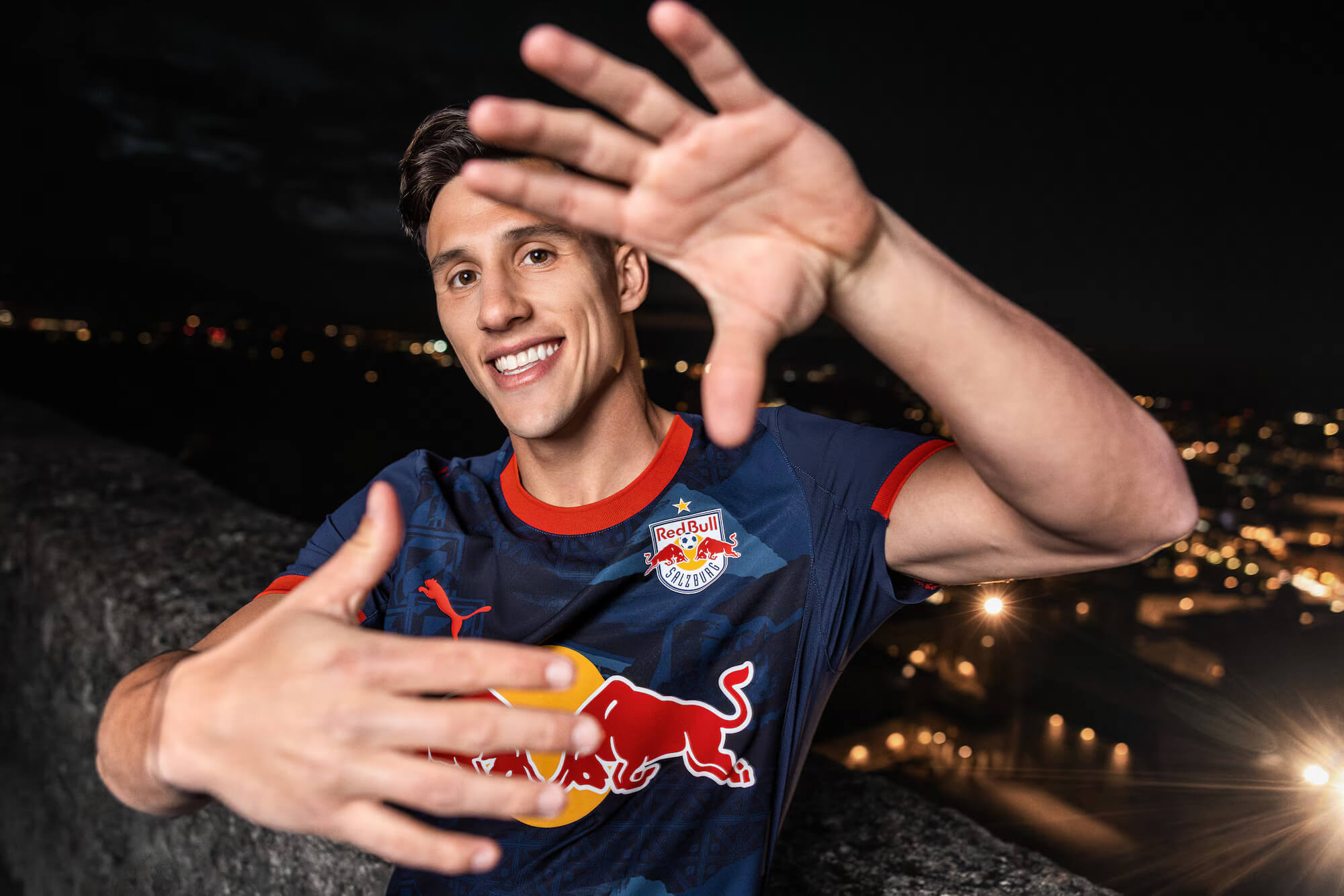PUMA lança nova camisa reserva do Red Bull Salzburg 2025-2026