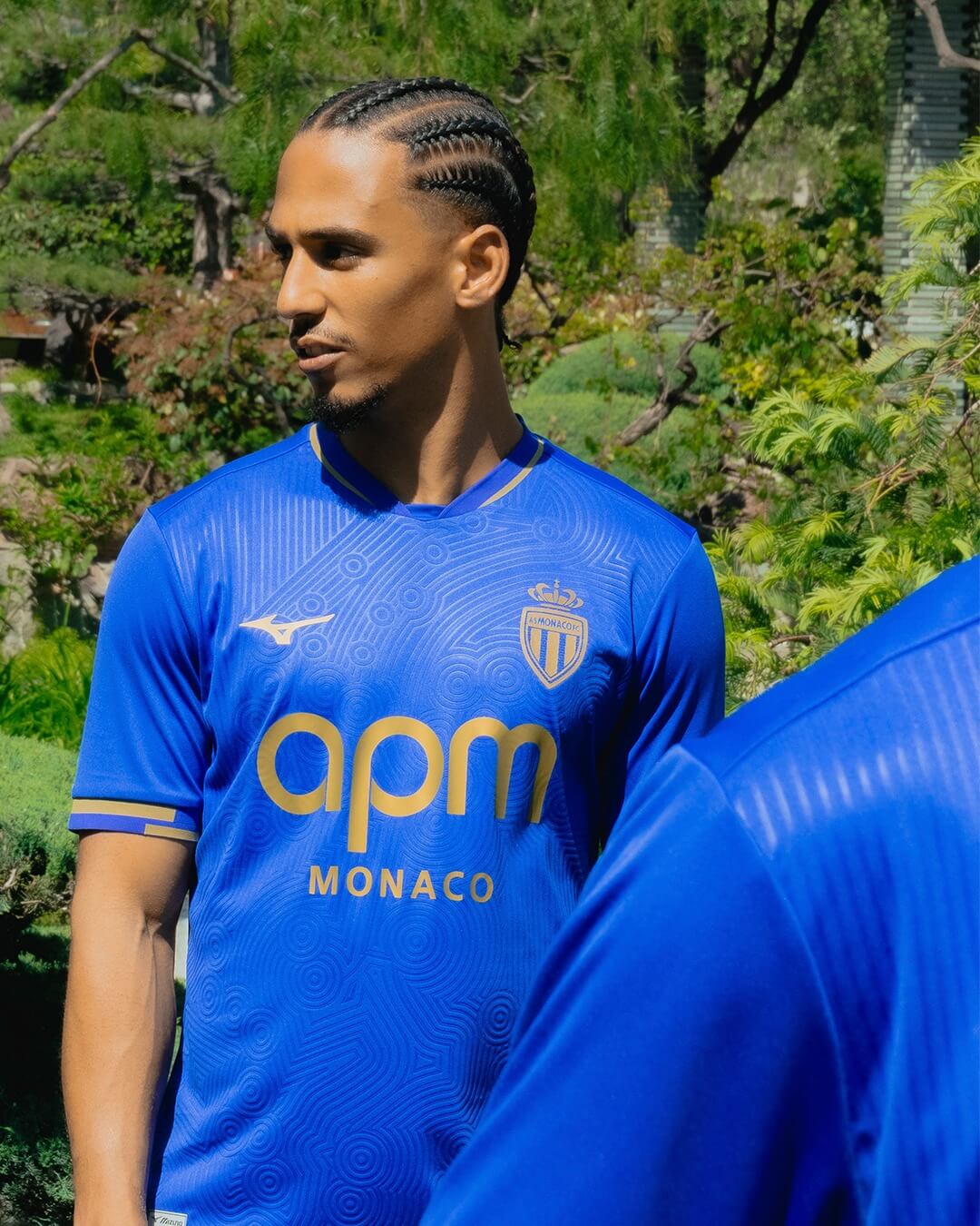 AS Monaco lança sua nova camisa reserva 2025-2026, celebrando os laços com o Japão