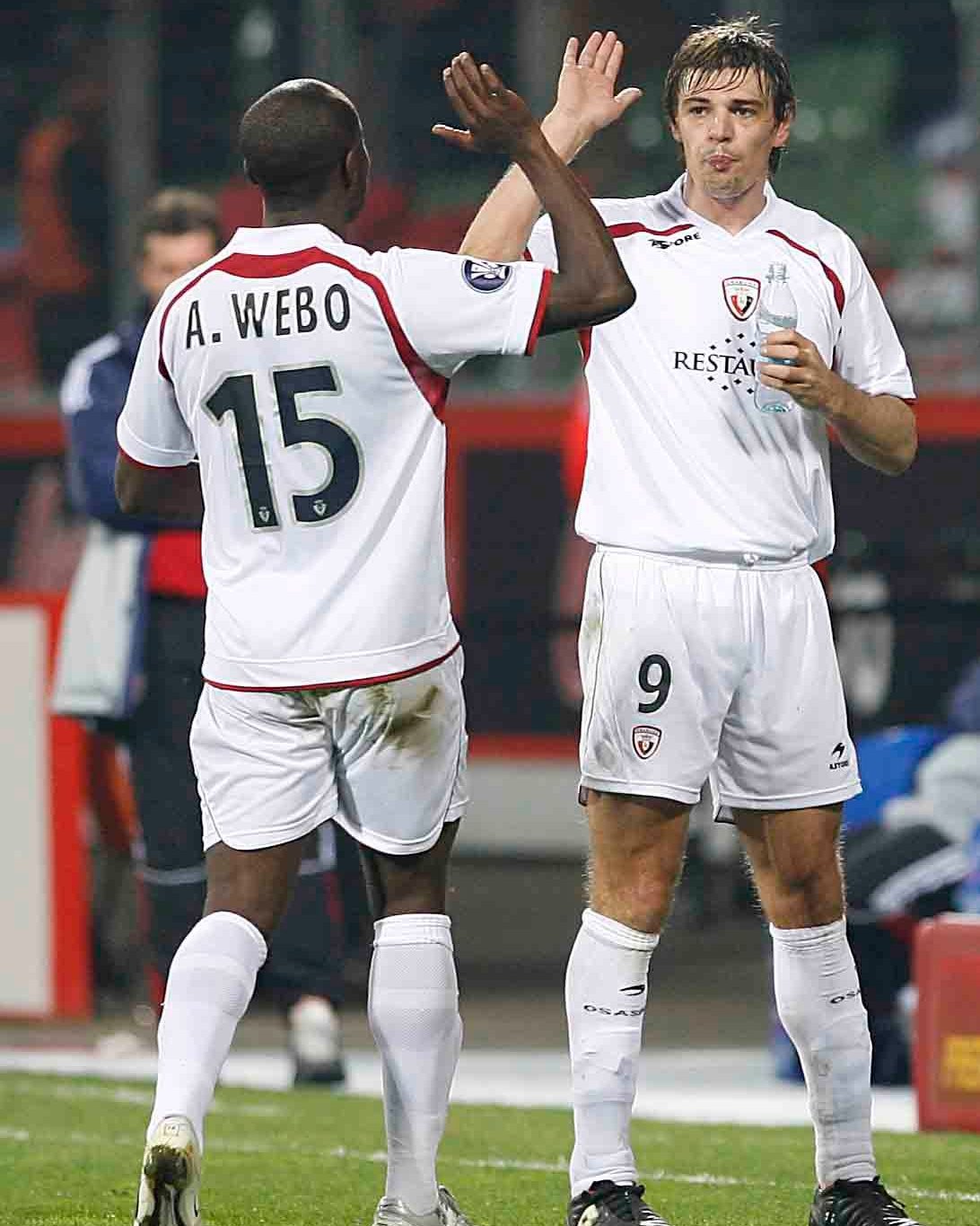 CA Osasuna lança terceira camisa 2025-2026 em homenagem à Copa da UEFA 2006-2007