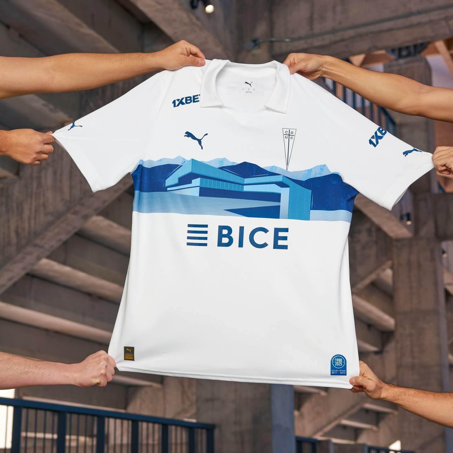 Camisa especial da Universidad Católica 2025 PUMA Claro Arena