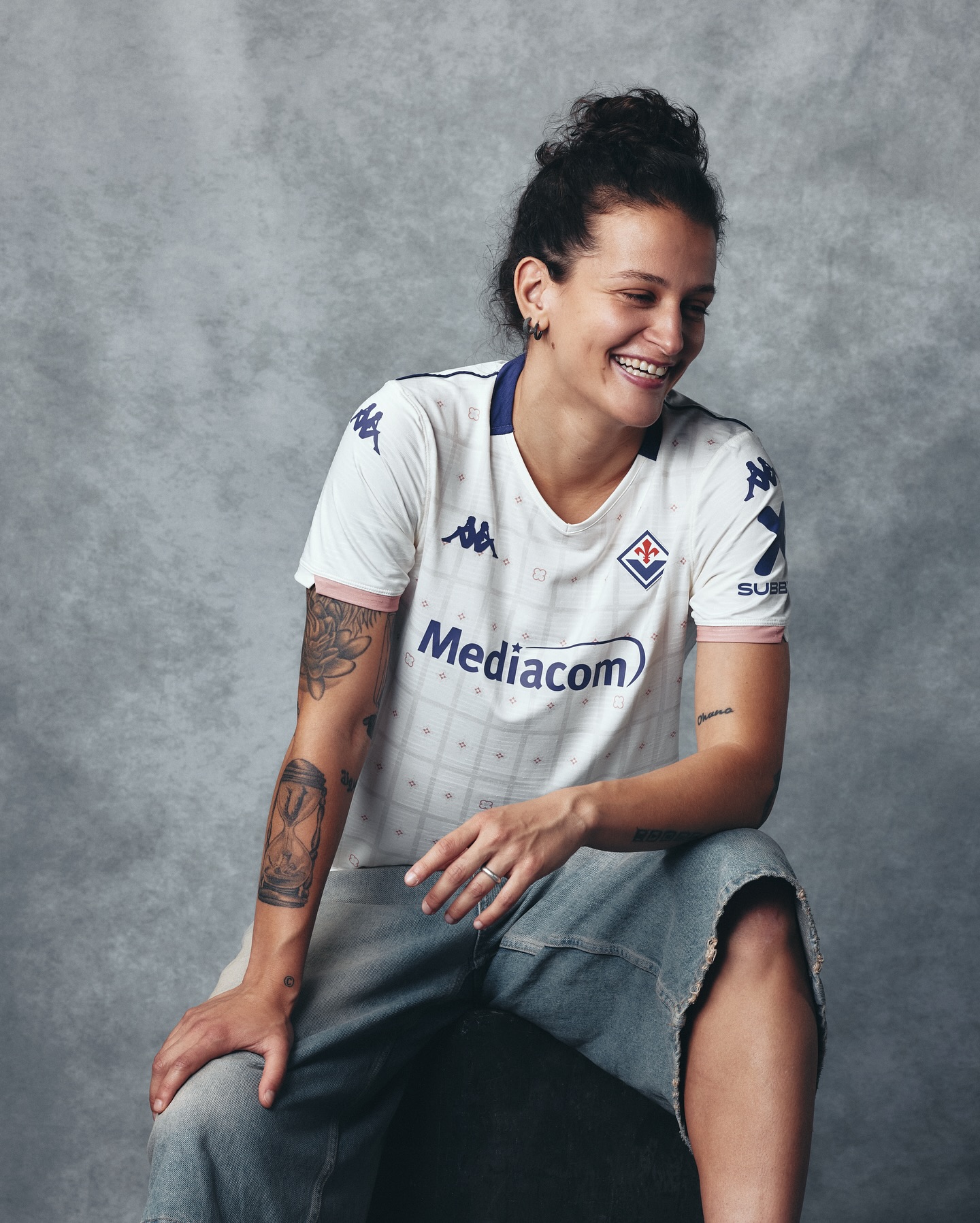 Camisa reserva da Fiorentina 2025-2026 é lançada pela Kappa