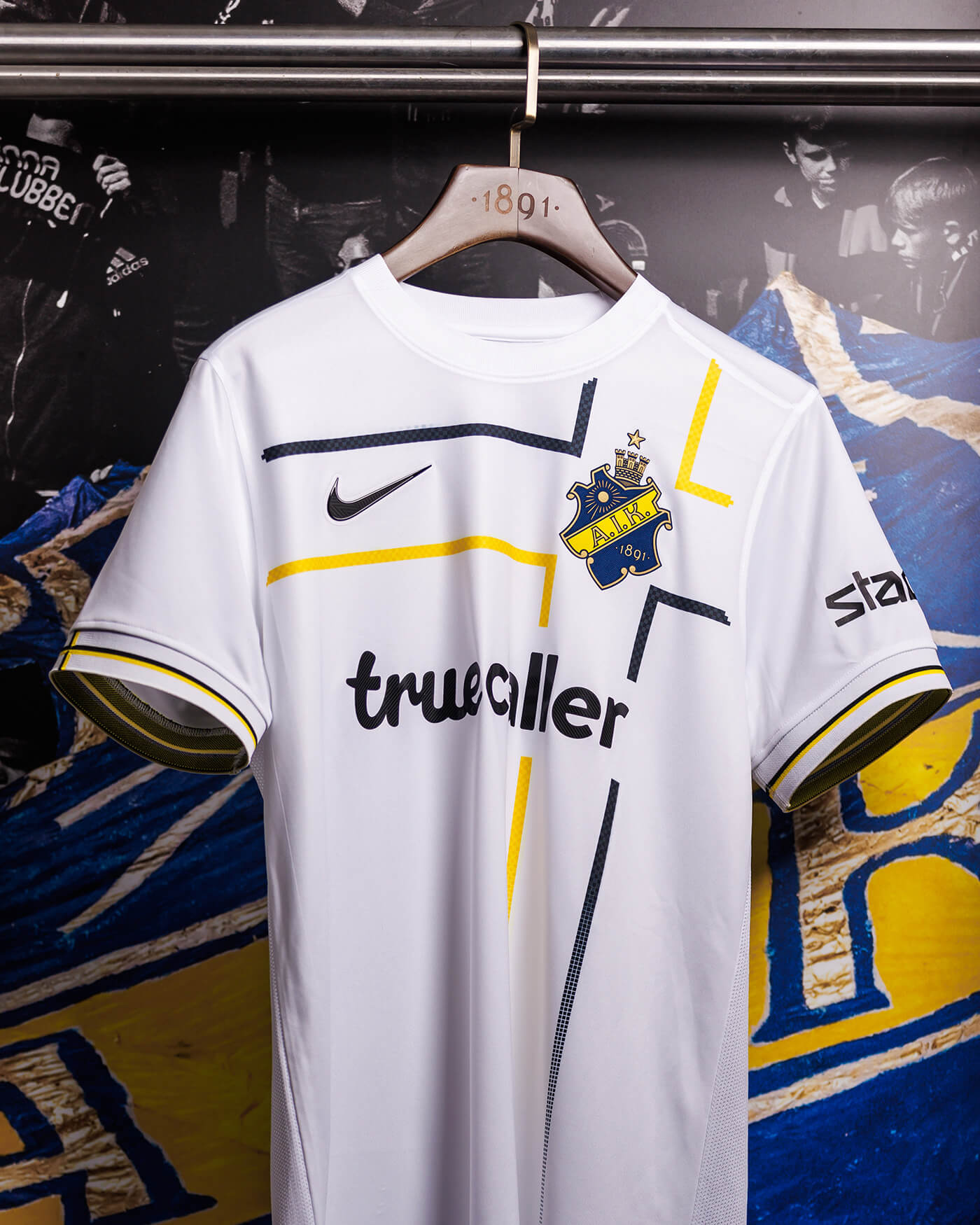 Camisa reserva do AIK para a Conference League 2025-2026 é lançada pela Nike