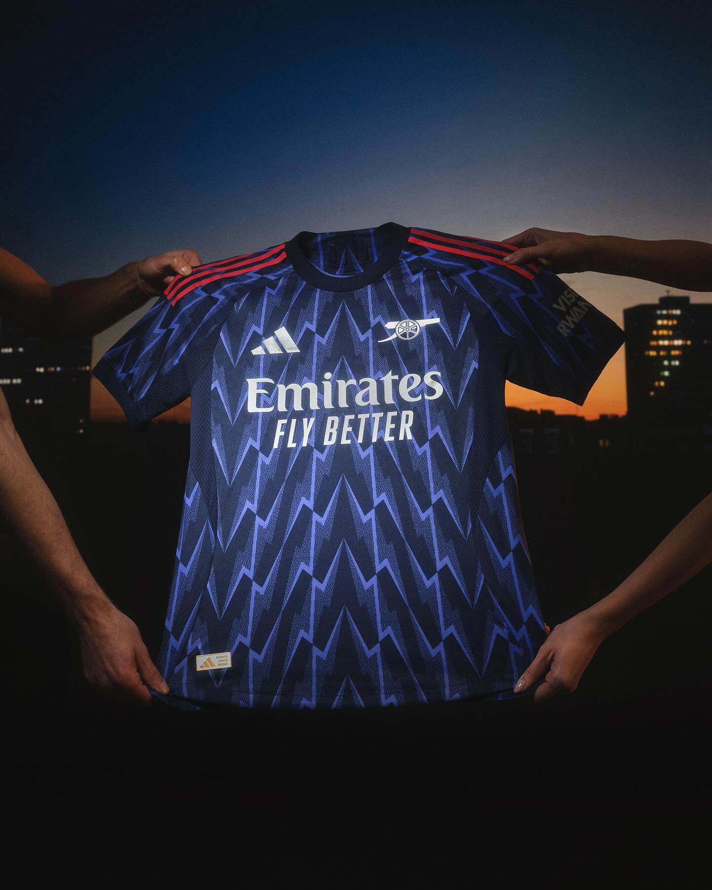 Camisa reserva do Arsenal 2025-2026 adidas