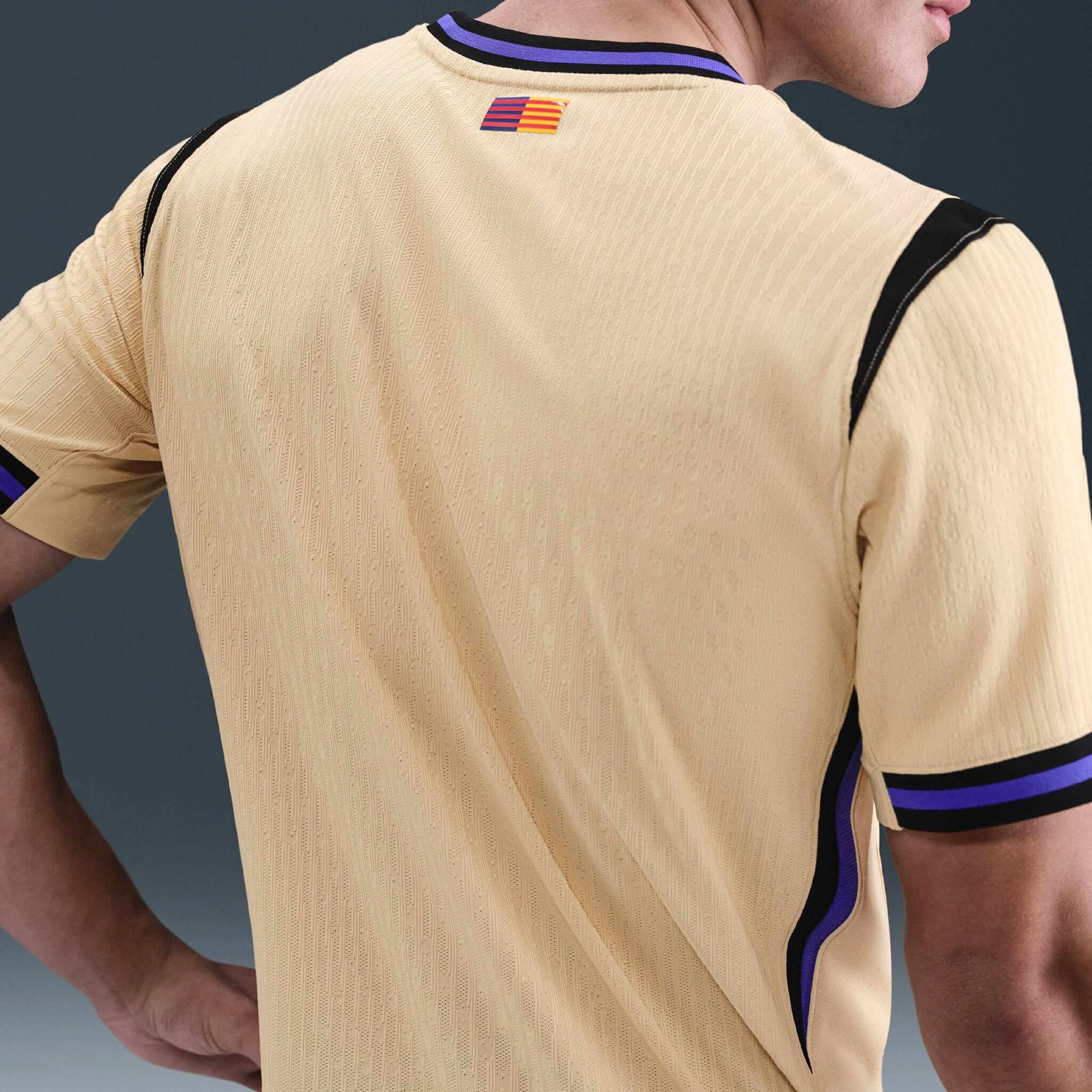 Camisa reserva do Barcelona 2025-2026 Nike Kobe Bryant