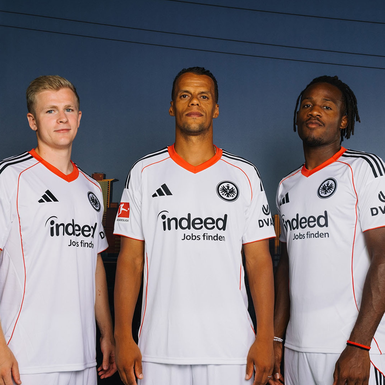 Camisa reserva do Eintracht Frankfurt 2025-2026 é revelada pela adidas