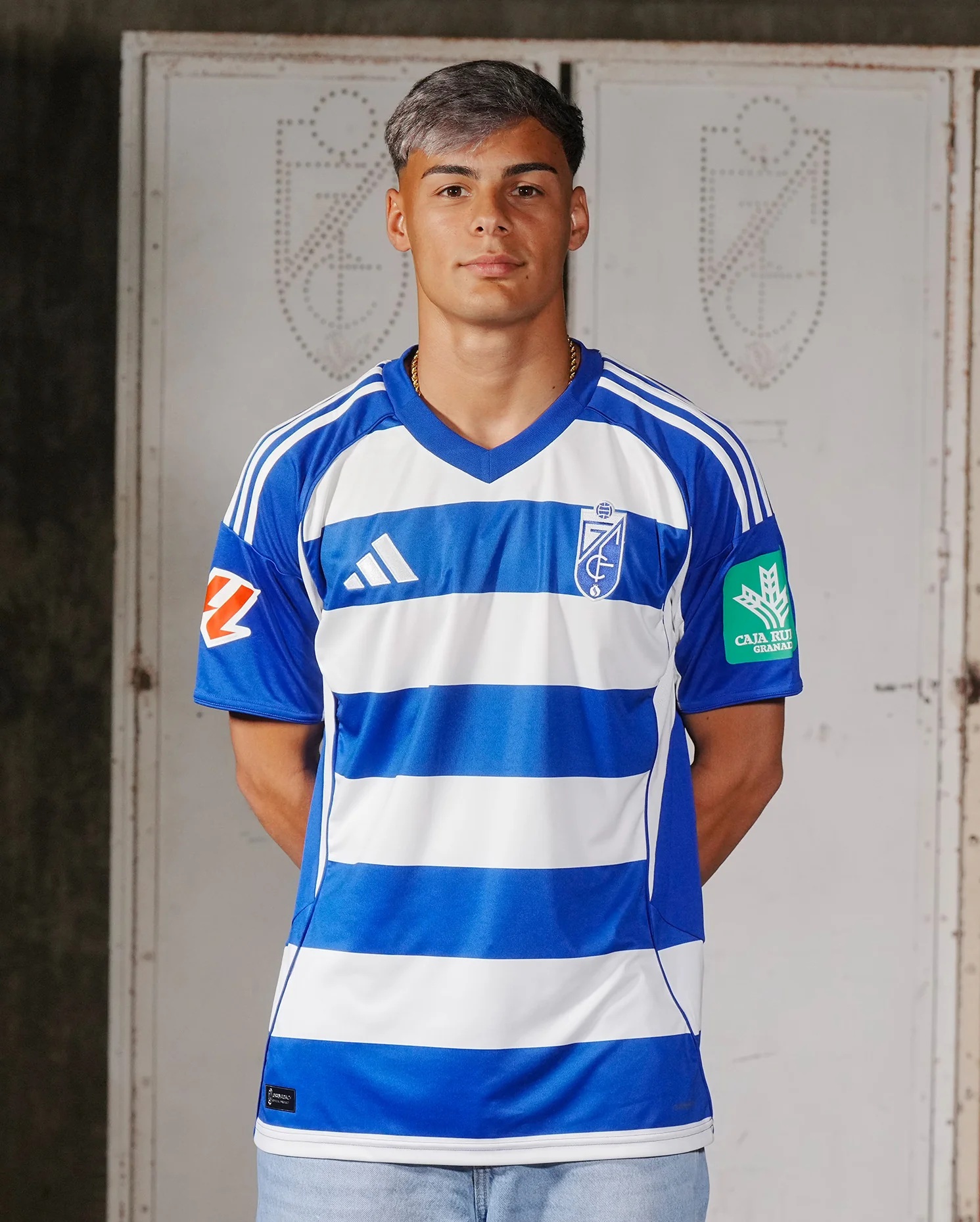 Camisa reserva do Granada CF 2025-2026 é revelada pela adidas