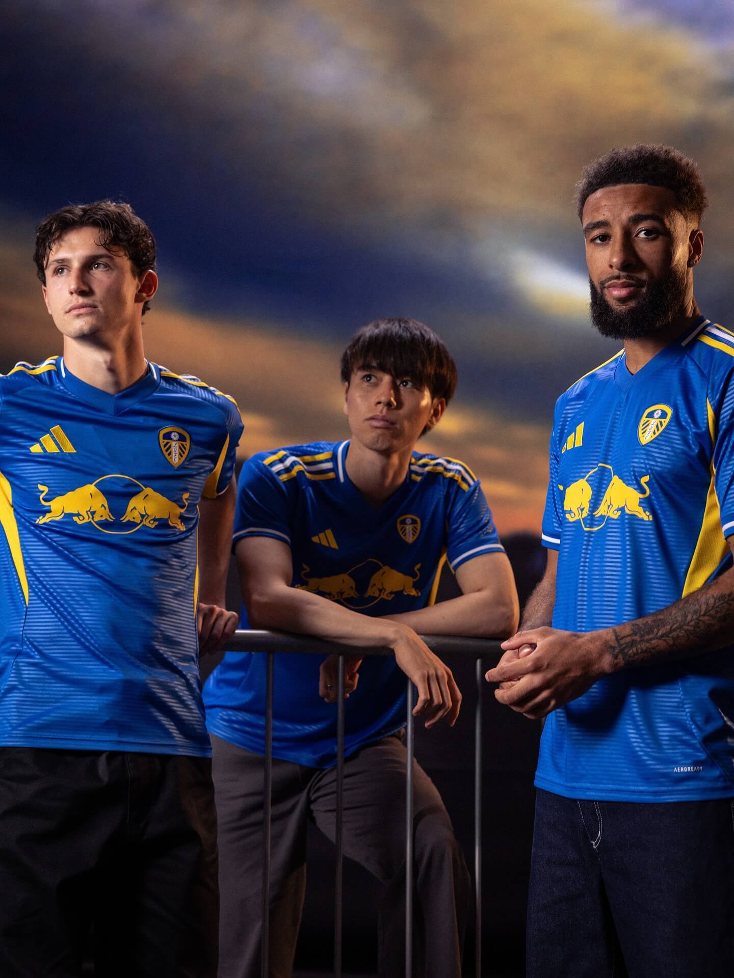 Camisa reserva do Leeds United 2025-2026 adidas