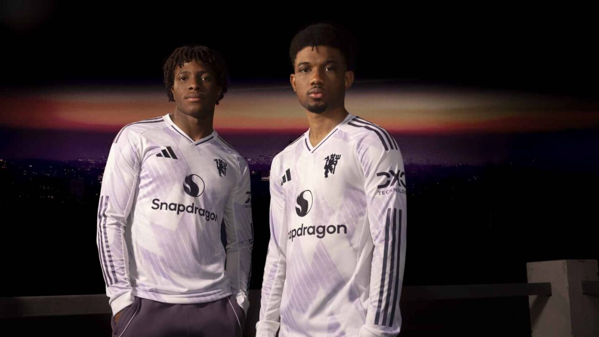 Camisa reserva do Manchester United 2025-2026 Adidas