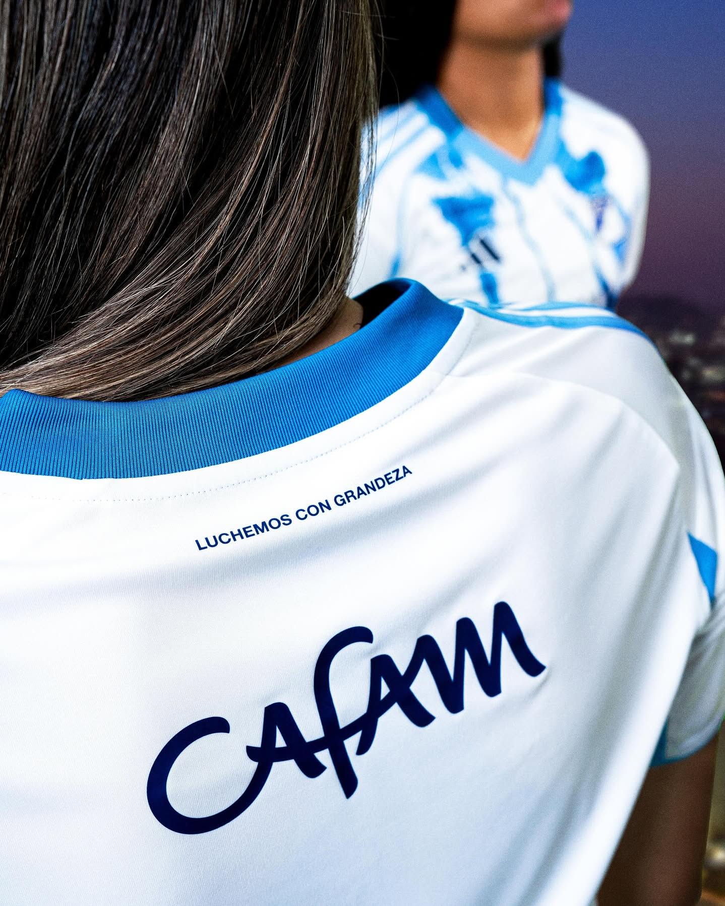 Camisa reserva do Millonarios 2025-2026 adidas