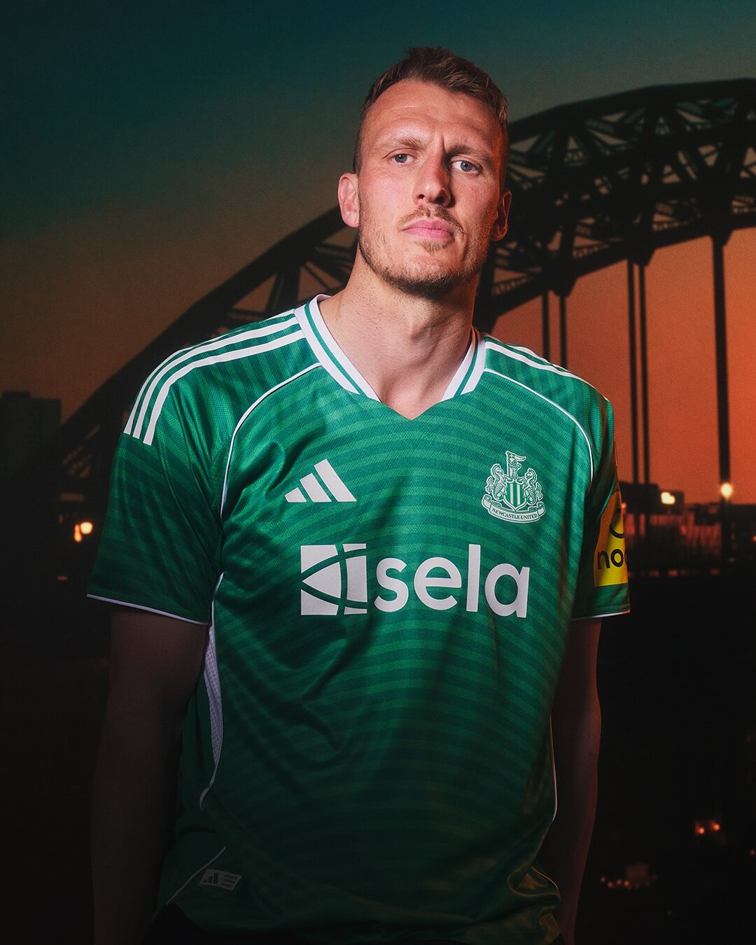 Camisa reserva do Newcastle United 2025-2026 adidas