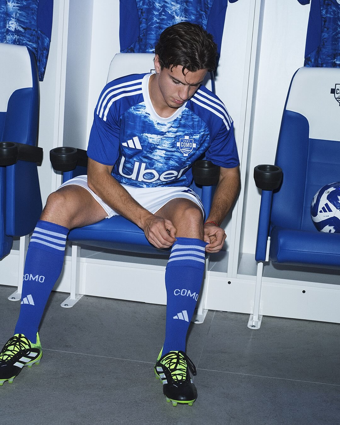 Camisa titular do Como Calcio 2025-2026 adidas