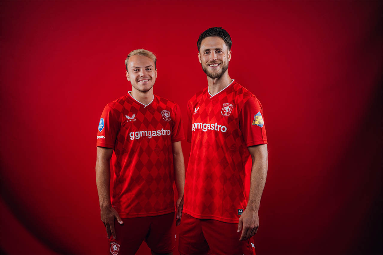 Camisa titular do FC Twente 2025-2026 Castore